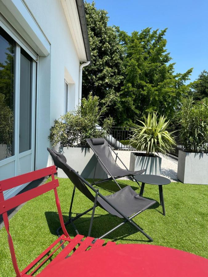 Logis Hotel & Restaurant Le Vert Bocage Franqueville-Saint-Pierre Exterior photo